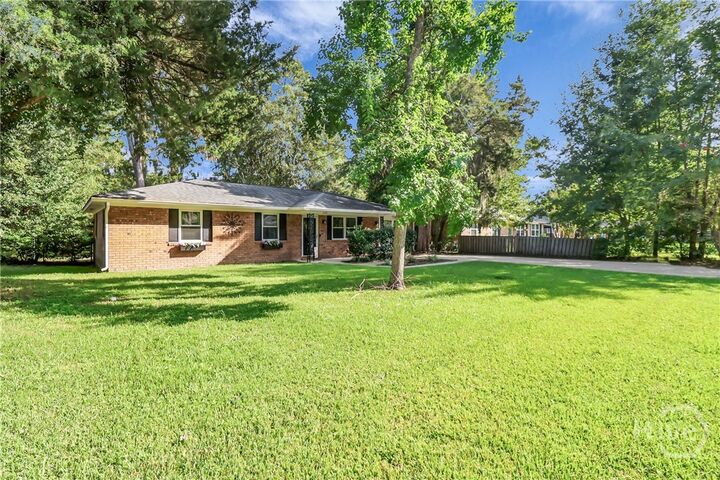 Property Photo:  125 Nassau Drive  GA 31410 
