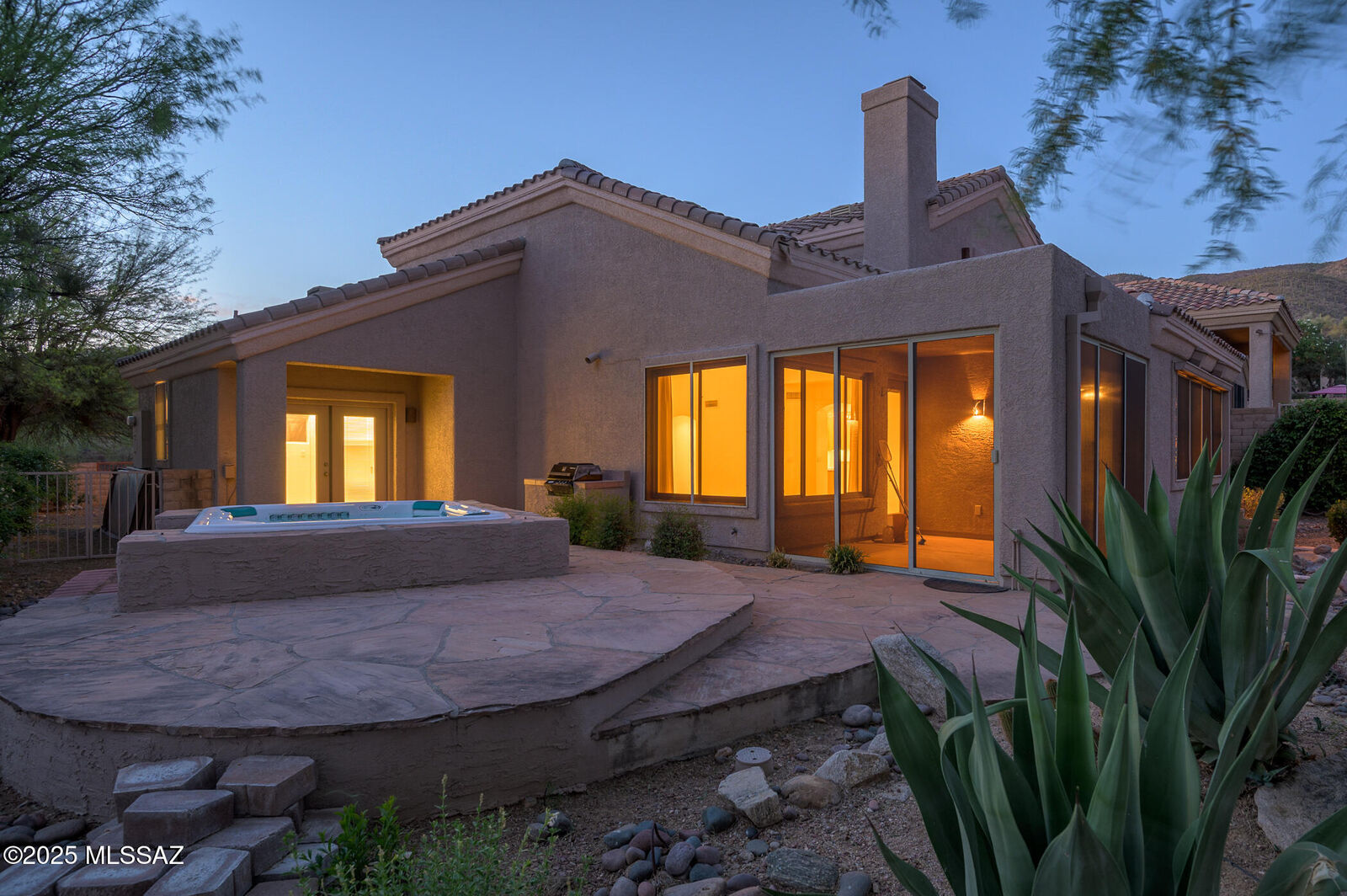 Property Photo:  5304 N Spring View Drive  AZ 85749 