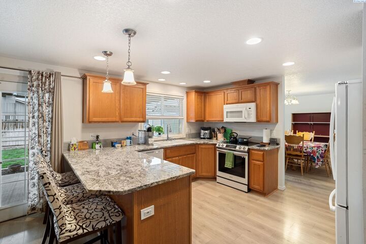 Property Photo:  6102 Rocket Lane  WA 99301 