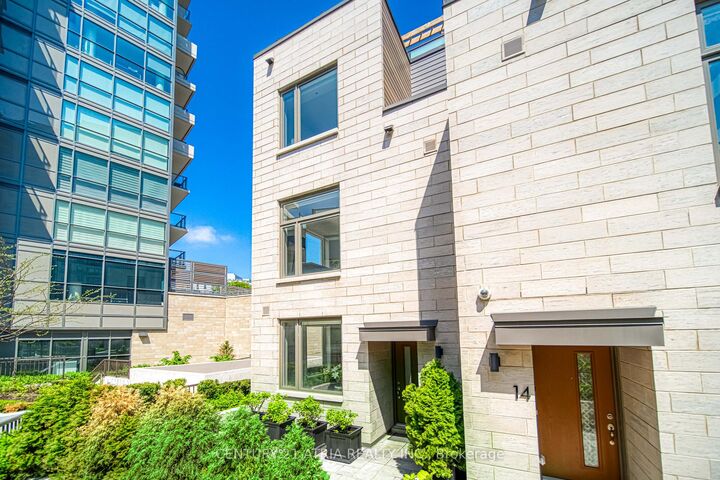 Property Photo:  165 Pears Avenue Th16  ON M5R 0C1 