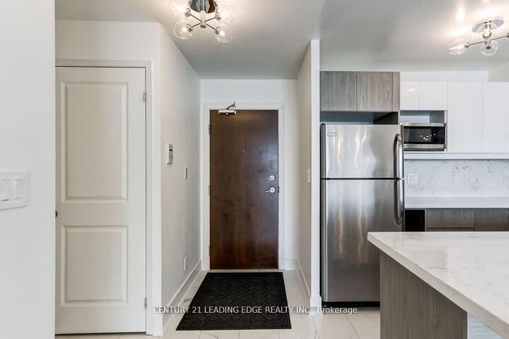 Property Photo: 6 Rosebank Drive 10F ON M1B 2W1