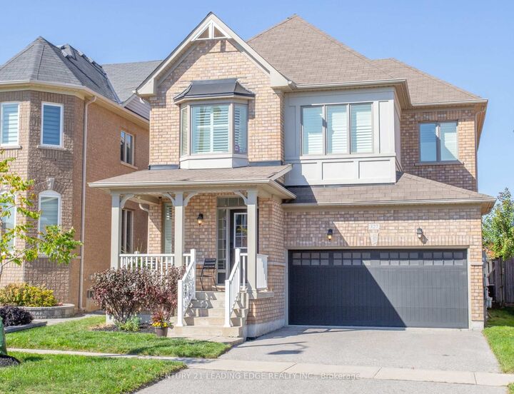 Property Photo:  327 Mantle Avenue  ON L4A 0R9 