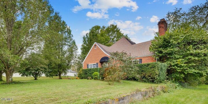 Property Photo: 109 Northeast Drive TN 37601