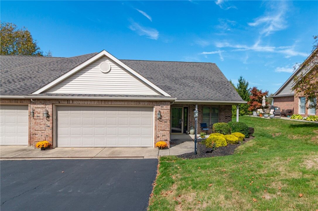 Property Photo: 138 Abbey Rd PA 16105