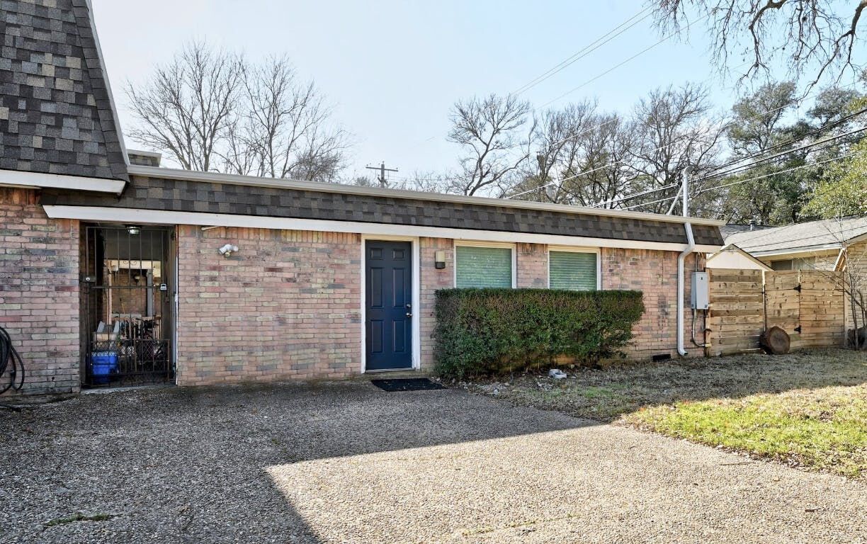 Property Photo: 8510 Mesa Drive C TX 78759