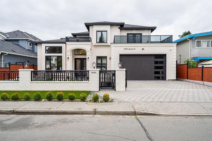 10820 Anahim Drive  Richmond BC V7A 3C5 photo