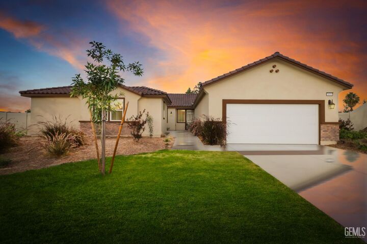 5608 Levanto Street  Bakersfield CA 93306 photo