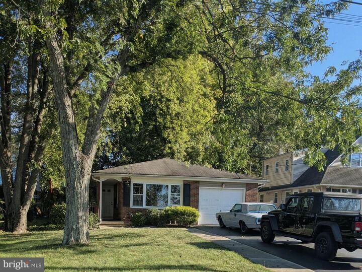 33 Sunset Avenue  Ewing NJ 08628 photo
