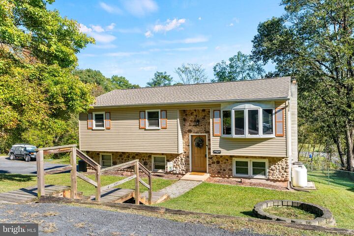 Property Photo: 30 Black Walnut Drive PA 17319