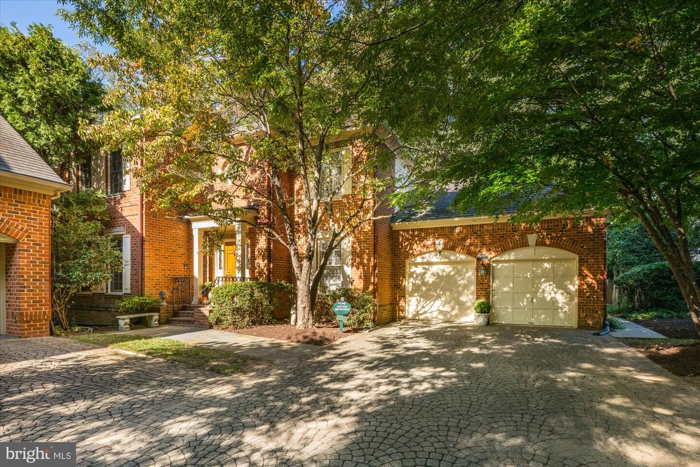 Property Photo:  9729 Beman Woods Way  MD 20854 