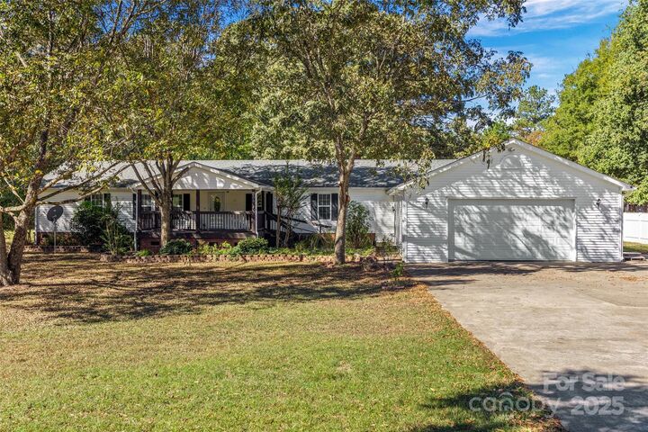 4640 Mel Nunnery Road  Fort Lawn SC 29714 photo