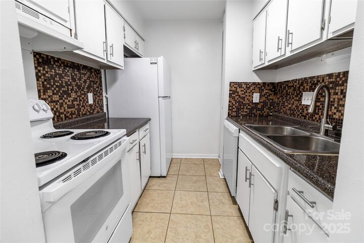 Property Photo: 326 Orchard Trace Lane 3 NC 28213