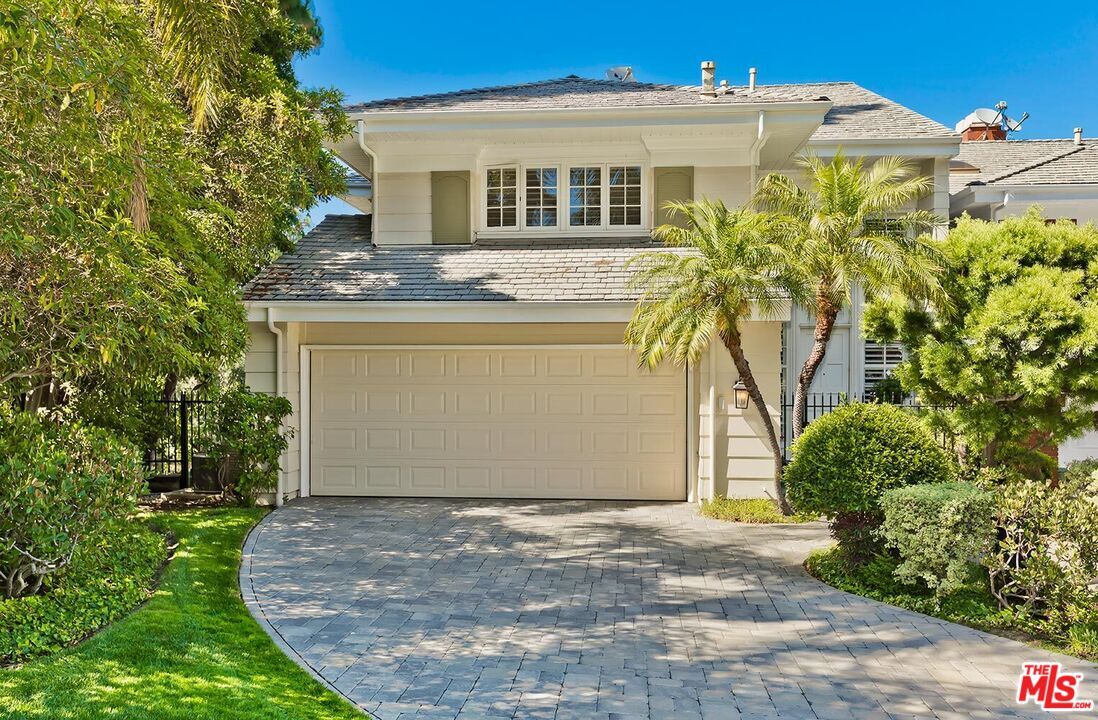 Property Photo:  12557 The Vista  CA 90049 