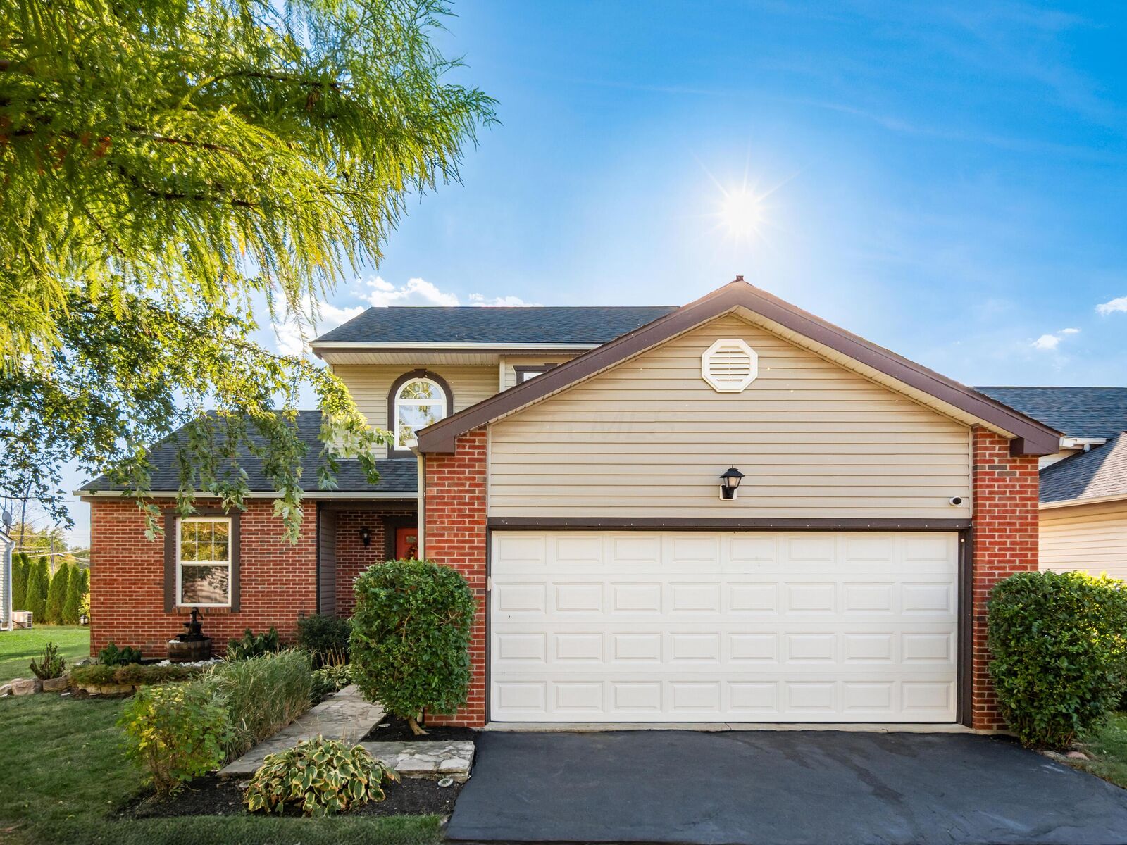 Property Photo:  1304 Milstone Drive  OH 43040 