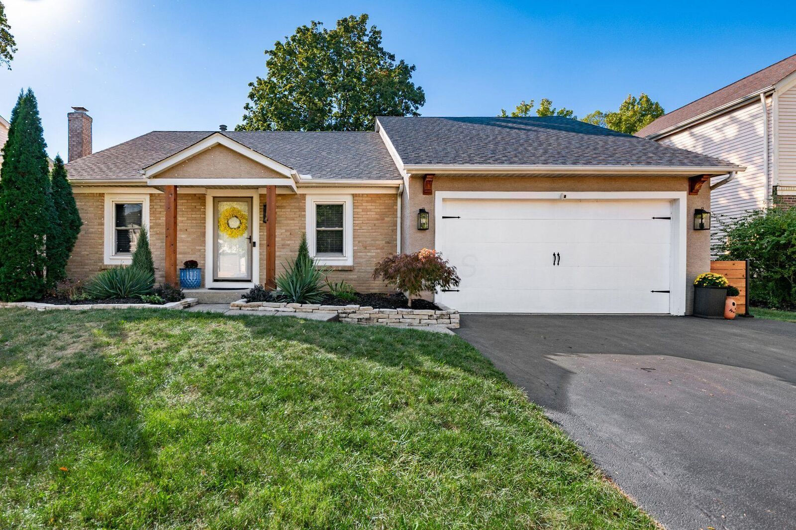 Property Photo:  7997 Brookpoint Place  OH 43081 
