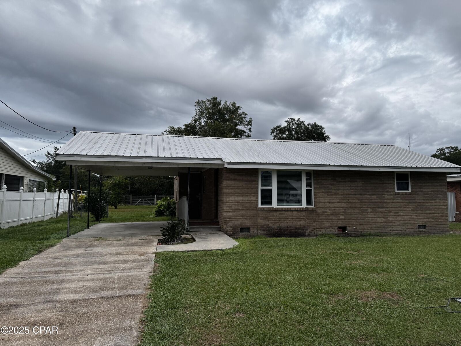 Property Photo: 546 S 2nd Street FL 32465