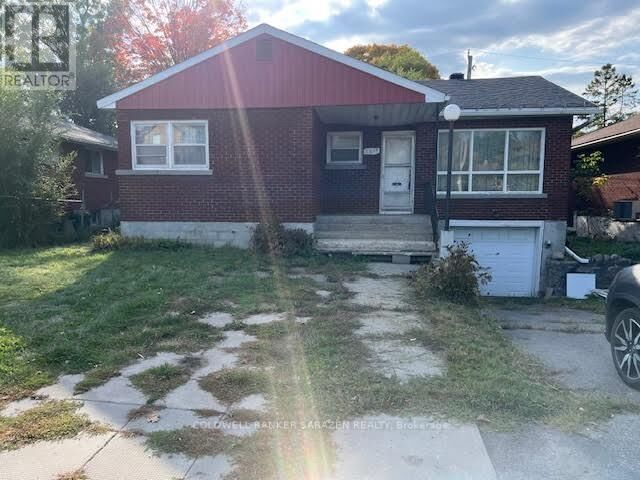 Property Photo:  1274 Woodroffe Avenue  ON K2C 2T6