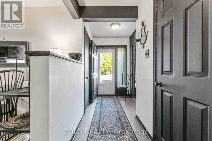 Property Photo:  176A Sherway Drive  ON K2J 1W7 
