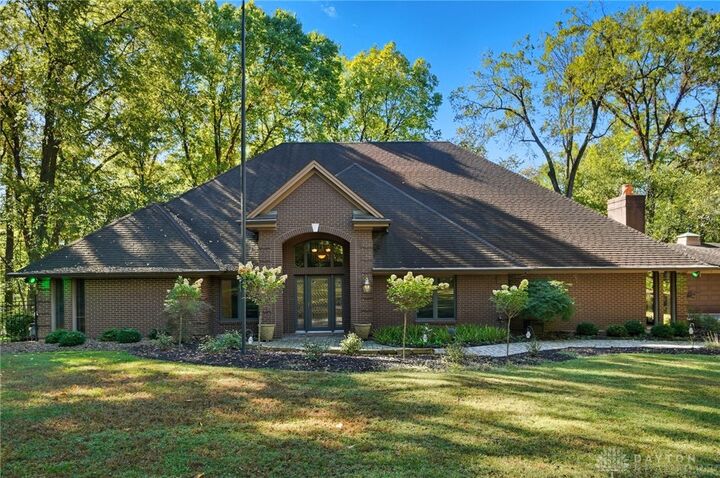 1211 Runnymede Road  Oakwood OH 45419 photo