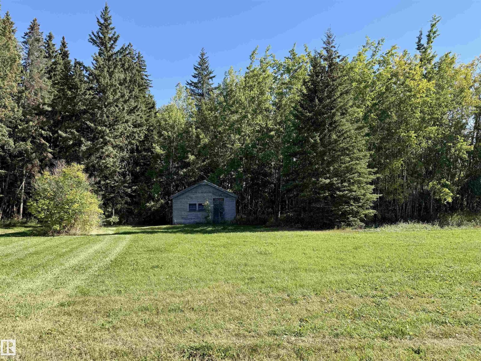 Property Photo:  60110 RR 140  AB T0A 3L0 