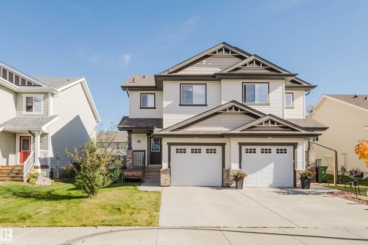 33 Catalina Ct  Fort Saskatchewan AB T8L 0K5 photo