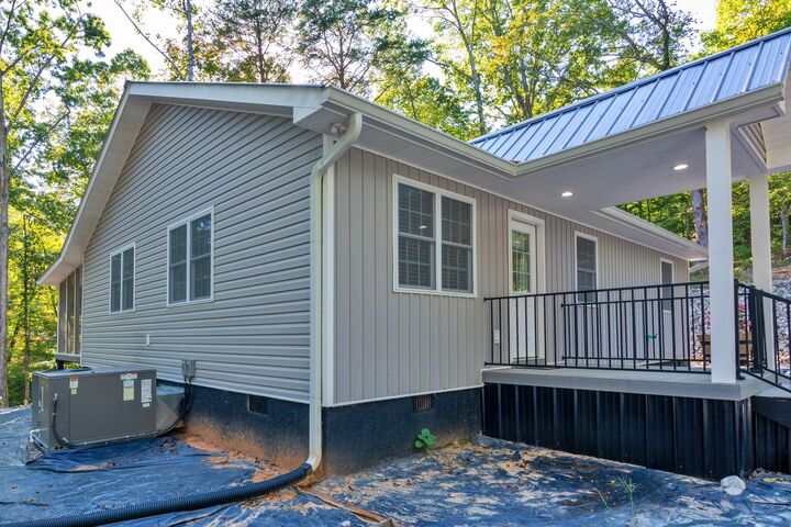 Property Photo:  890 Lee Station Mtn Road  TN 37367 