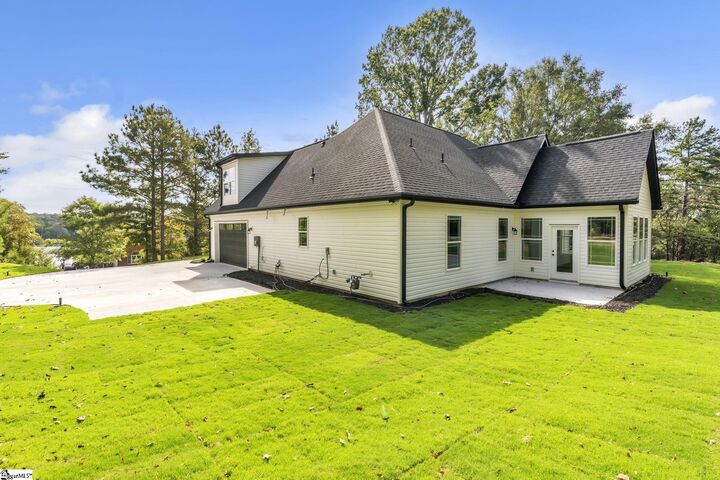Property Photo:  101 E Peninsula Drive  SC 29360 