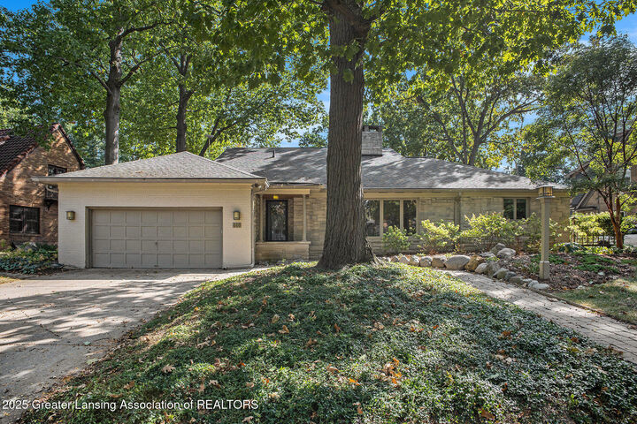 Property Photo: 640 Kensington Road MI 48823