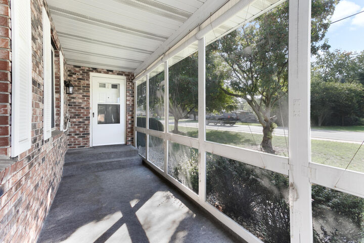 Property Photo:  1105 W 18th Street  IN 46350 
