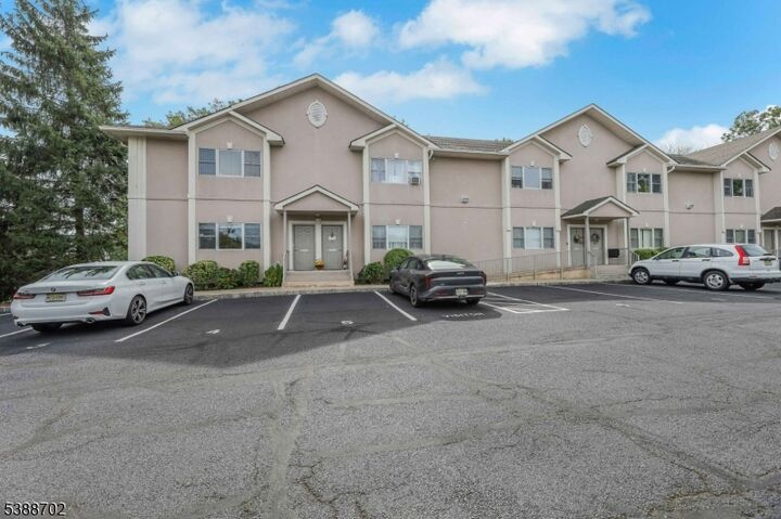 Property Photo:  485 Saddle River Rd 1  NJ 07663 