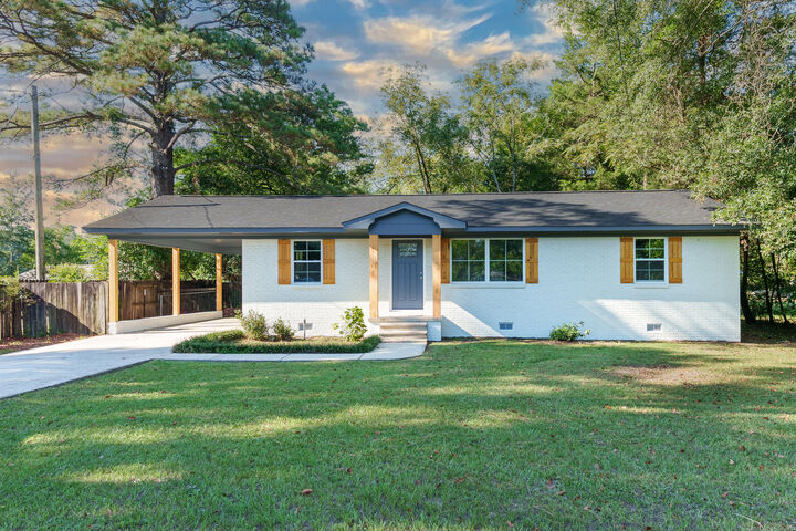 Property Photo:  107 Cedar Street  MS 39465 