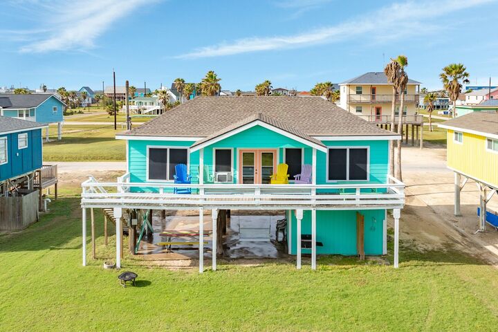 Property Photo: 411 Seashell Drive TX 77541