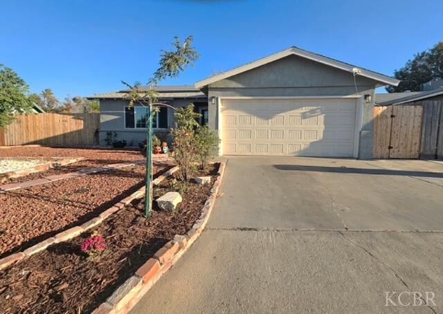 Property Photo:  1765 Parkside Drive  CA 93230 