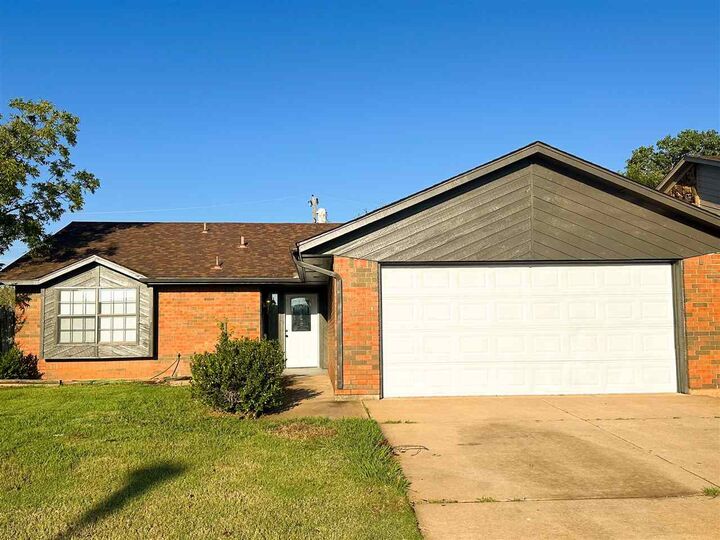 1411 SE Hillcrest Ave  Lawton OK 73501 photo