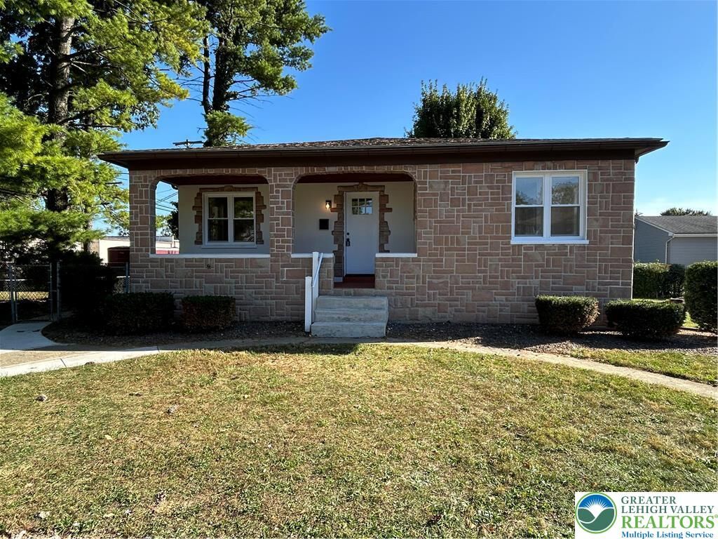 Property Photo:  1818 W Jane Street  PA 18104 