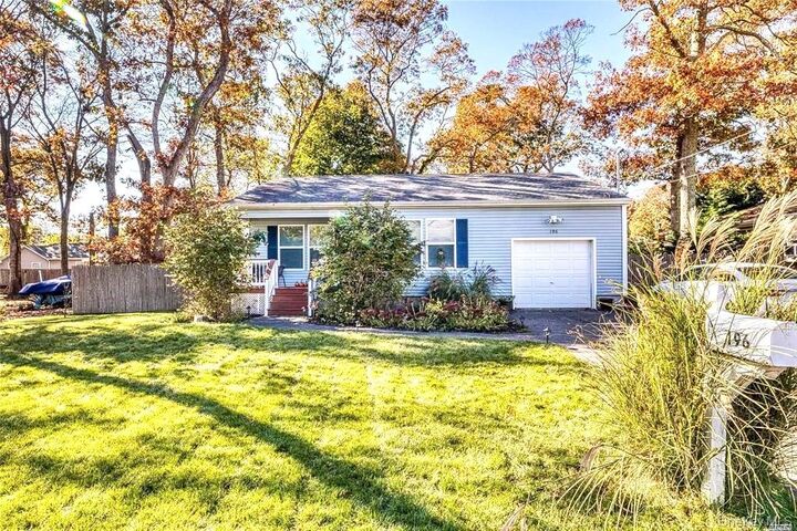196 Beaver Drive  Mastic NY 11951 photo
