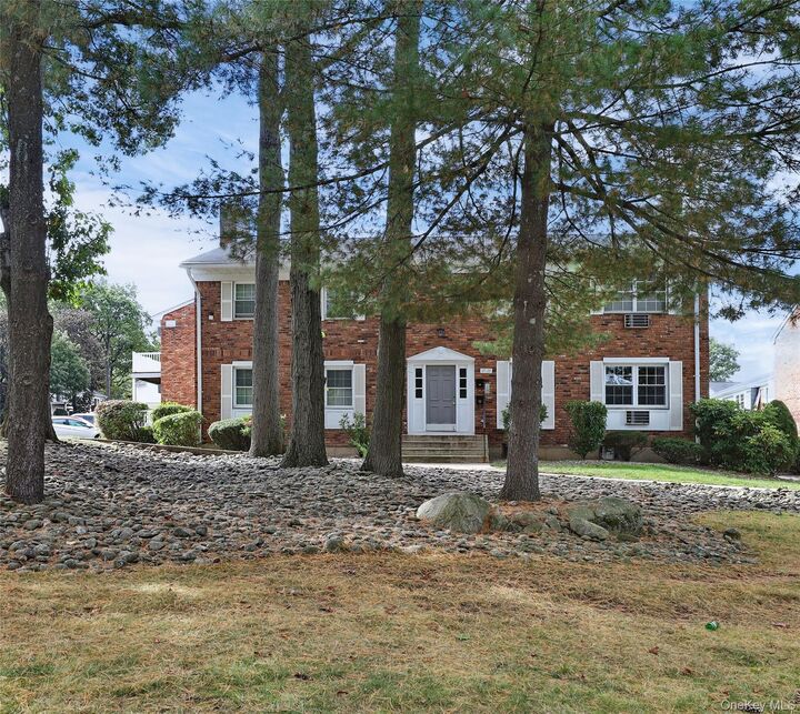 Property Photo: 19 Doxbury Lane NY 10901