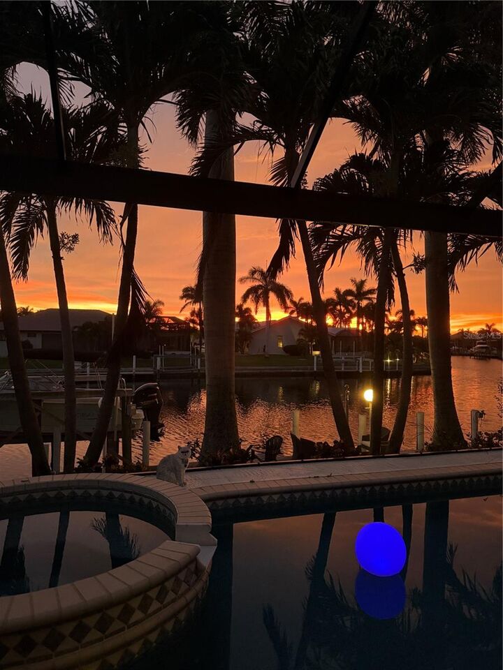 Property Photo: 518 Monaco Drive FL 33950