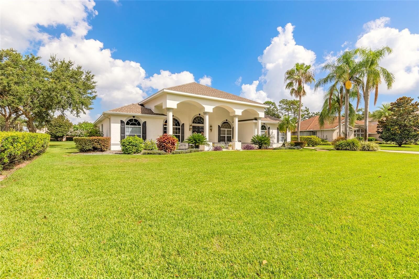 Property Photo:  2707 Winterford Drive  FL 32128 