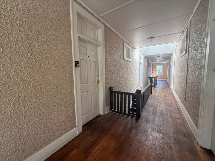 Property Photo: 730 W Central Avenue 6 FL 33880
