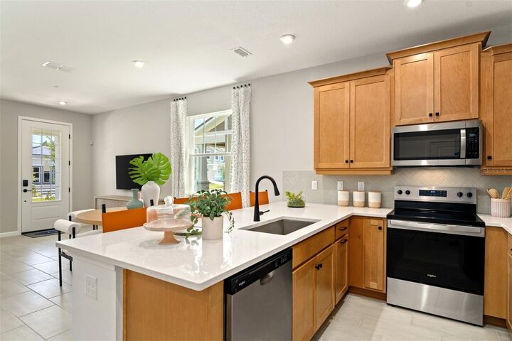 Property Photo:  1290 Tarflower Drive  FL 32708 