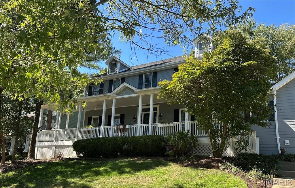 Property Photo:  310 Greenbriar Estates Drive  MO 63122 