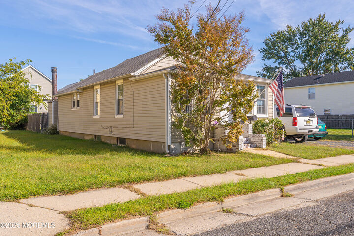 Property Photo:  715 Park Avenue  NJ 07735 