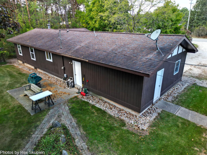 Property Photo: 1570 E Croton Drive MI 49337