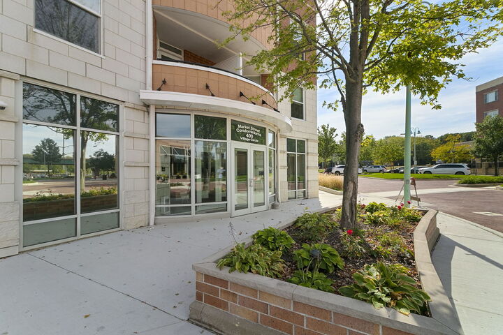 400 Village Circle 109  Willow Springs IL 60480 photo