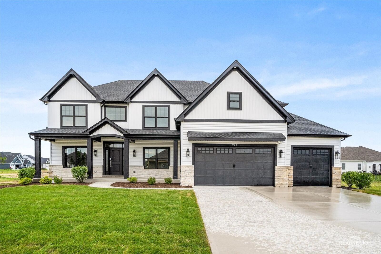Property Photo:  676 Cumberland Lane  IL 60543 