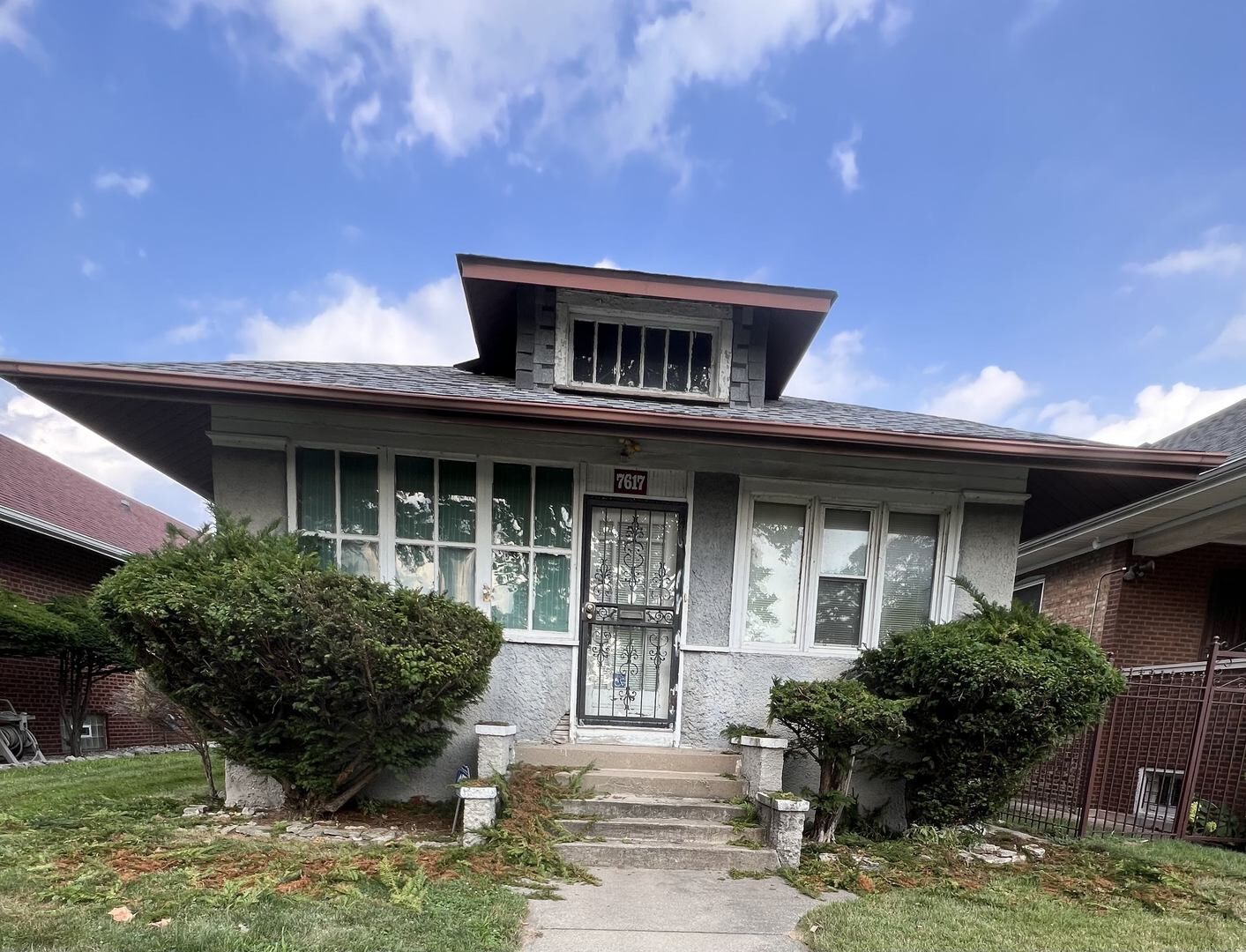 Property Photo:  