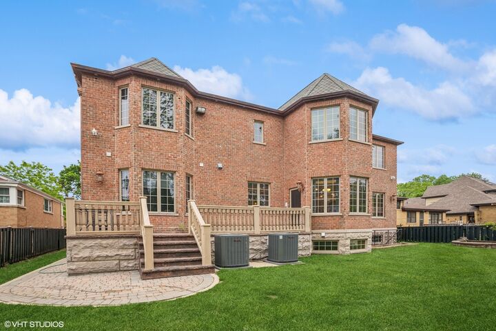 Property Photo:  3832 W Chase Avenue  IL 60712 