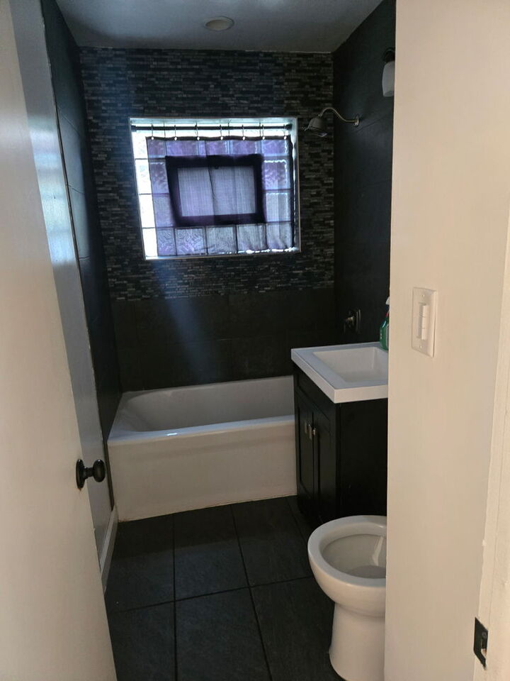 Property Photo: 2718 S East Avenue IL 60402