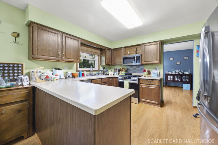 Property Photo:  4705 Elm Street  IL 60532